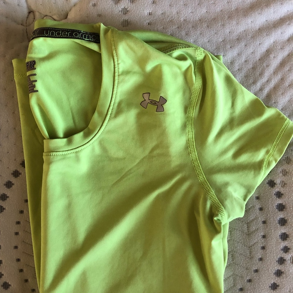 Under armour sports tee